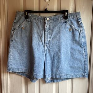 LEE RIDERS BLUE DENIM SHORTS SZ 18